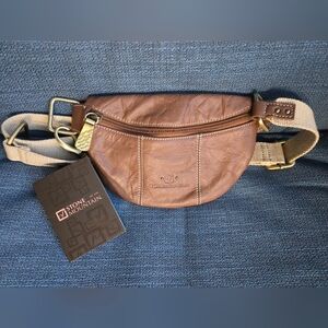 New Brown Leather Stone Mountain Belt Bag Purse Zipped Fanny Pack 8" x 5"